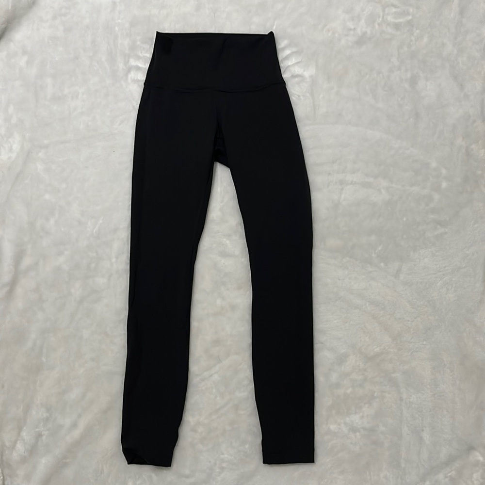 Black lululemon wunder under leggings, size 2, 25” inseam
